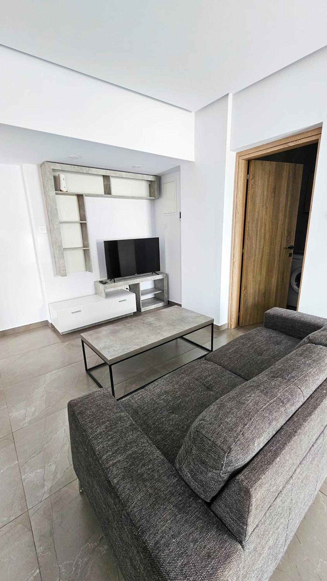 Eviathe Apartments Larnaca Exterior photo