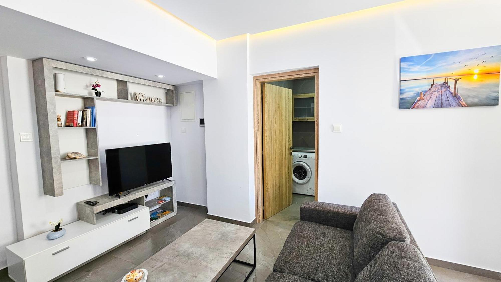 Eviathe Apartments Larnaca Exterior photo